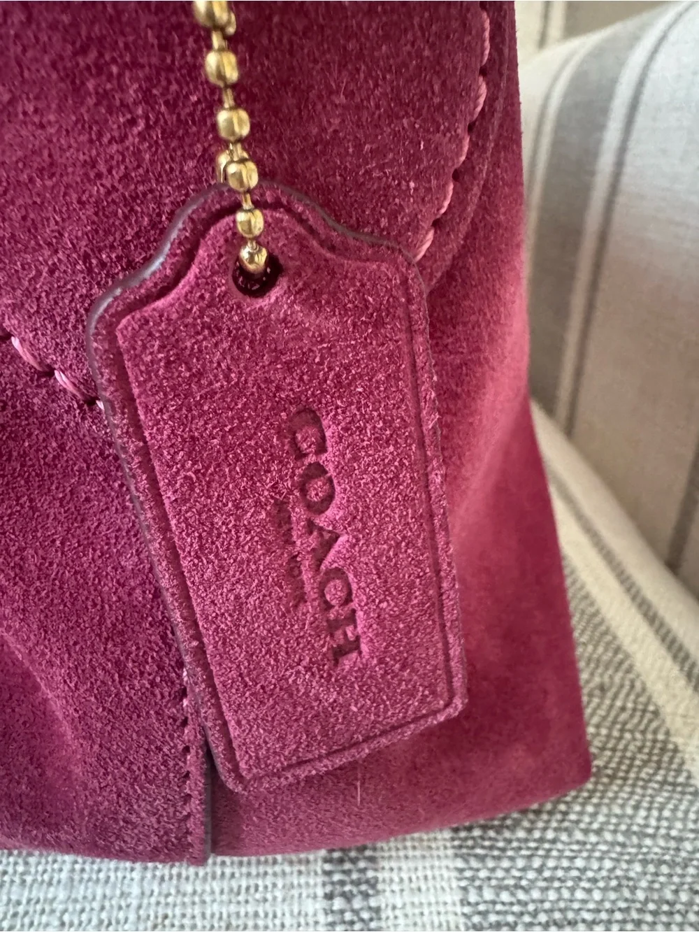 Authentic COACH Chelsea 30 in fuchsia suede